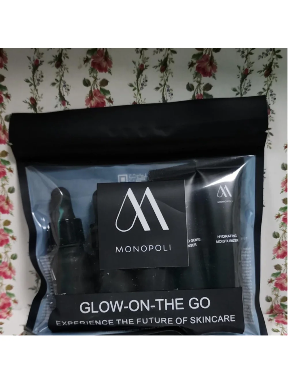 Monopoli Glow On The Go Set #monopoli #skincare